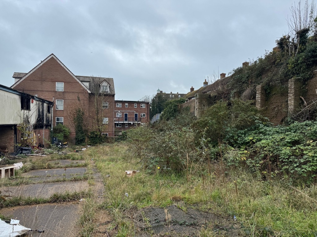 Lot: 2 - FREEHOLD FORMER OFFICE BUILDING AND ASSOCIATED BUILDING WITH LAPSED PLANNING PERMISSION FOR 14 UNITS - Rear yard area